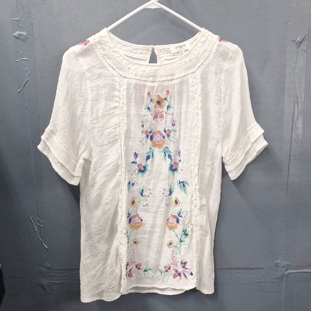 Umgee White Blouse with Colorful Embroidery